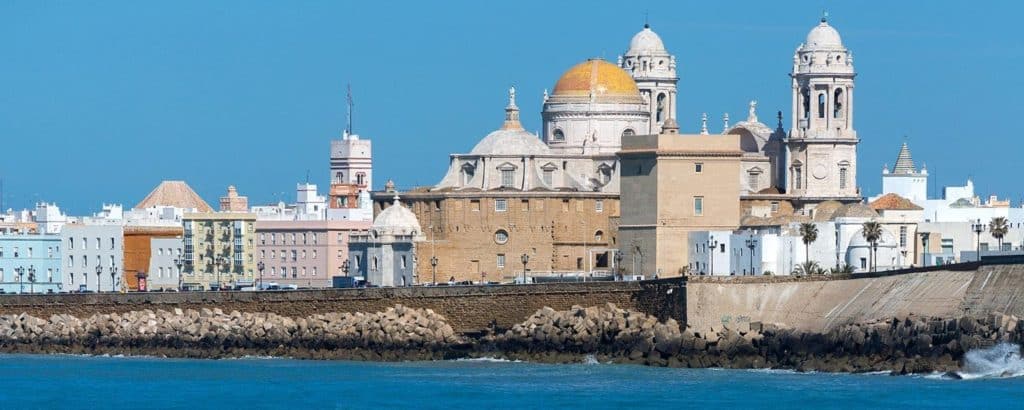 road trip to explore Andalusia in 7 days: the beauty of Cadiz