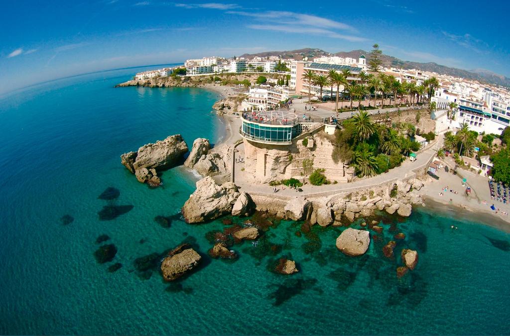 Was gibt es in Málaga zu sehen? Nerja und sein Balkon von Europa