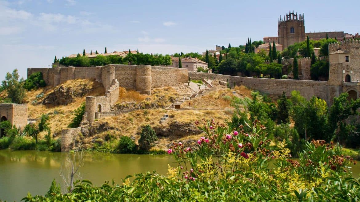 road trip madrid toledo camper