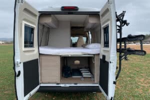 Fourgon aménagé Campeo Fiat Ducato à Malaga – vue extérieure