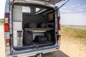 Van aménagé renault trafi Handroad trek 5+ extreme edition