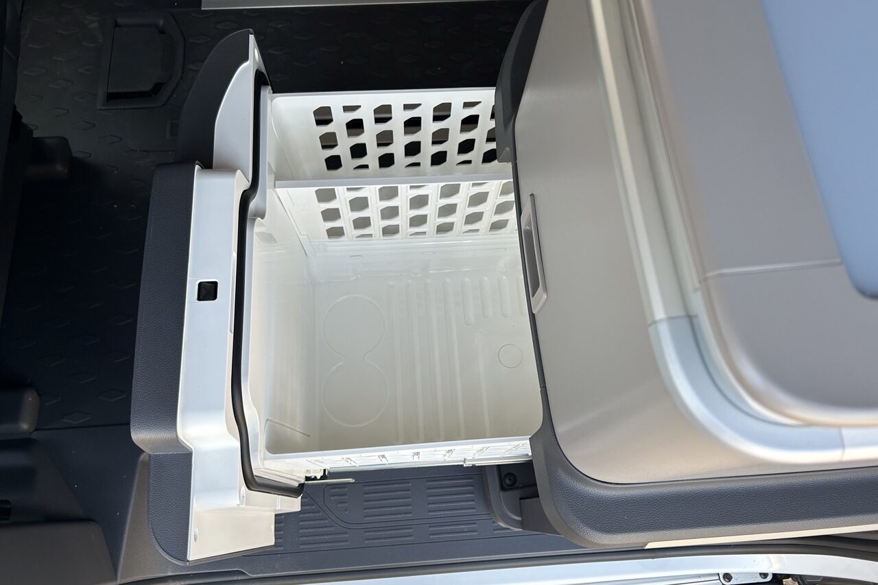 Volkswagen California Ocean T7 met koelkast van 42 liter – camper huren Malaga